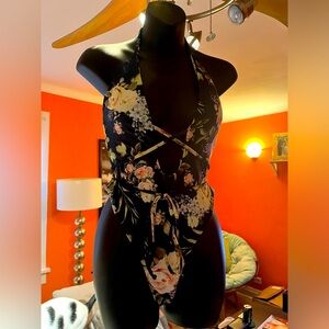 EUC Zaful Floral Plunge One-Piece Swimsuit